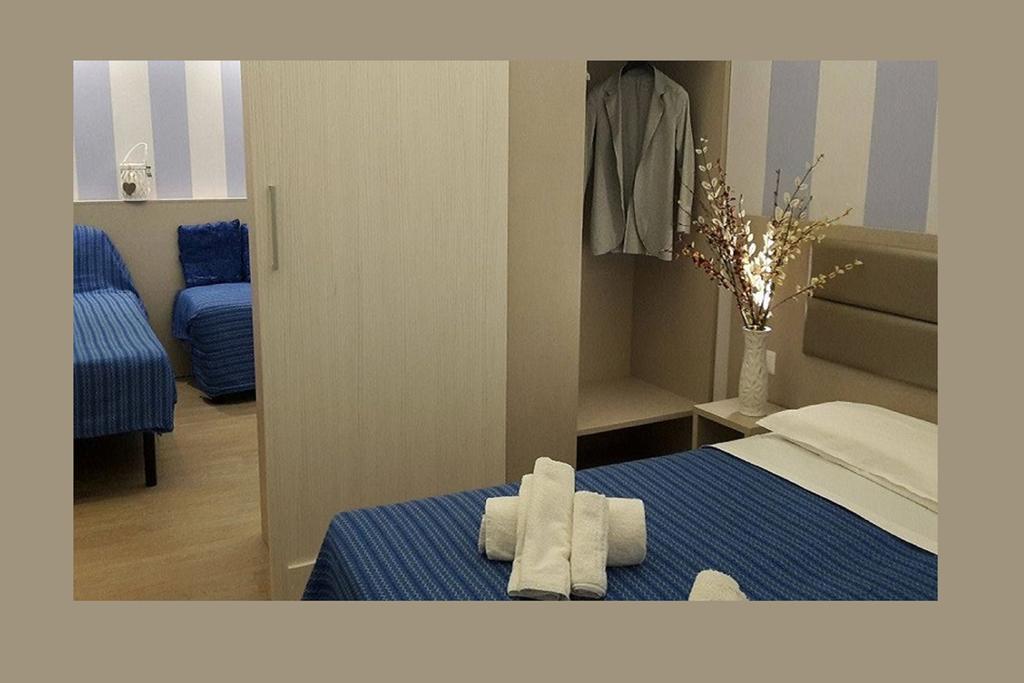 Hotel Arno Misano Adriatico Exteriör bild