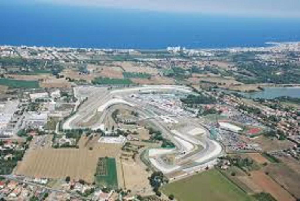 Hotel Arno Misano Adriatico Exteriör bild