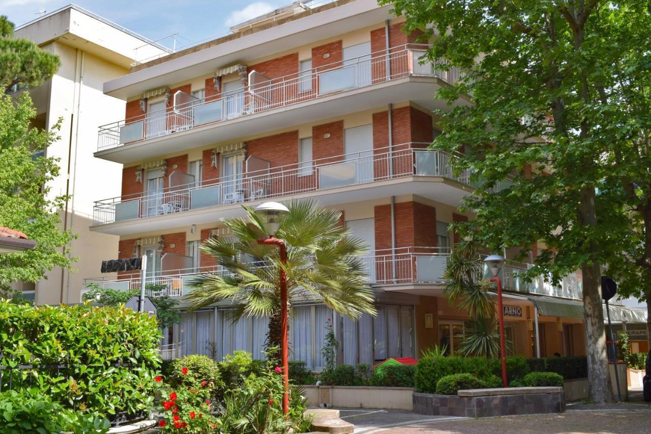 Hotel Arno Misano Adriatico Exteriör bild